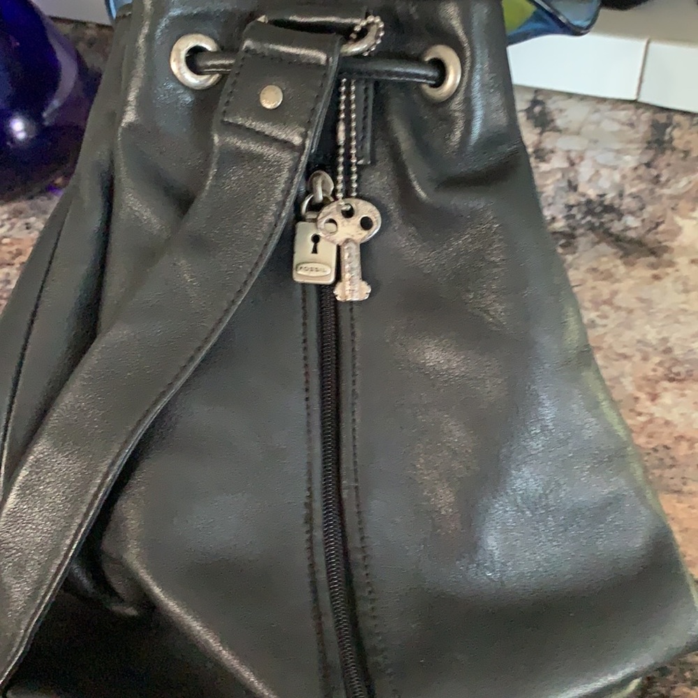 Fossil Leather Shoulder Drawstring Bucket Bag - image 7